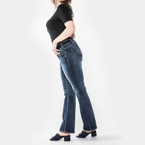 Silver Jeans Suki Slim Boot Bootcut Flare Mid Rise Western Stretchy Dark Short - Picture 2 of 13